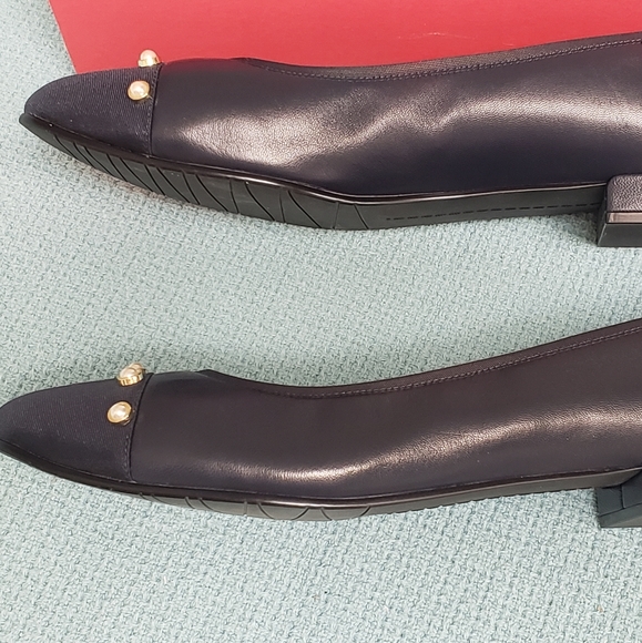 NWB Vaneli Navy flats - Picture 5 of 7